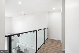 Building Photo - 915 N Broad St