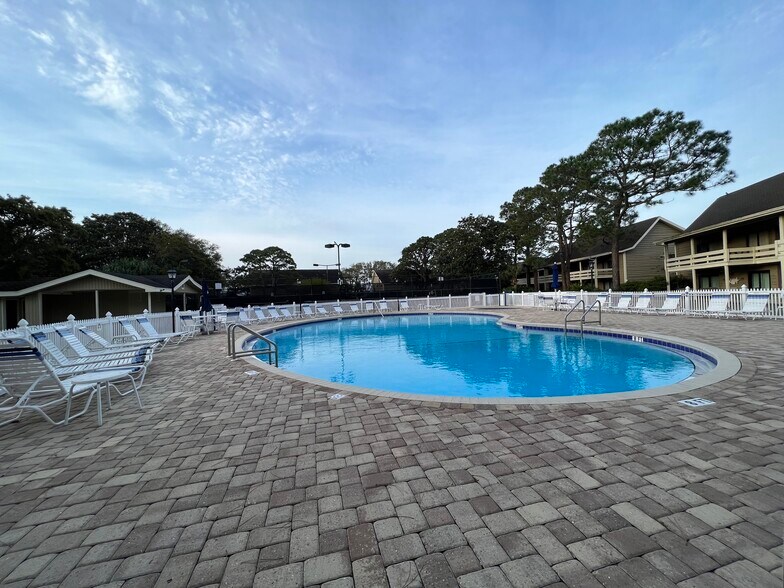 Building Photo - 227 Sandpiper Bay