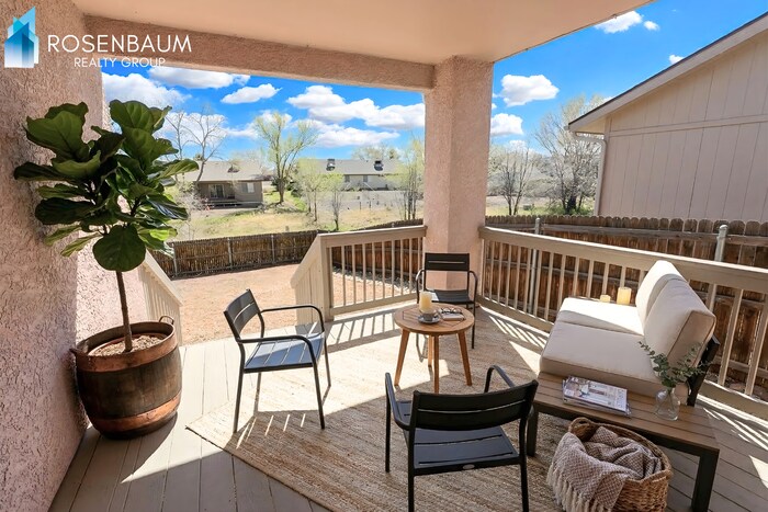 Building Photo - 8415 E Leigh Dr