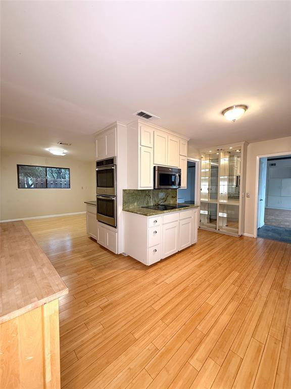 Building Photo - 112 Highlander Cove