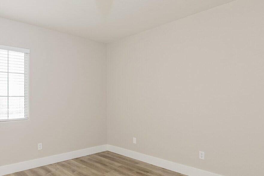 Building Photo - 11130 Star Lily St