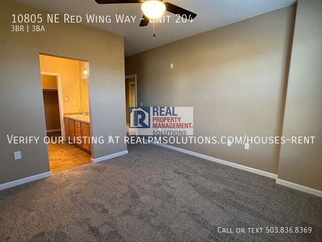 Building Photo - 10805 NE Red Wing Way