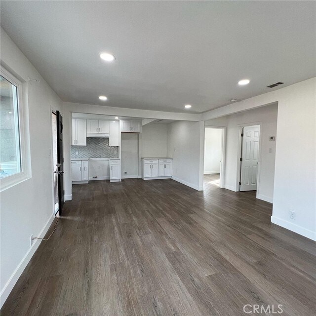 Building Photo - 6422 Crescent St