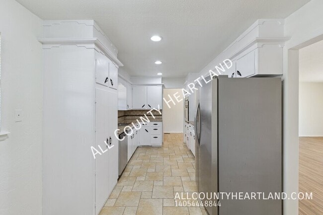 Building Photo - 4236 NW 48th St