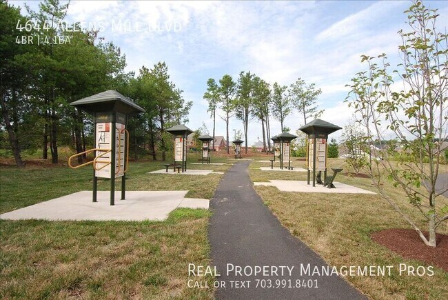 Building Photo - 4644 Allens Mill Blvd