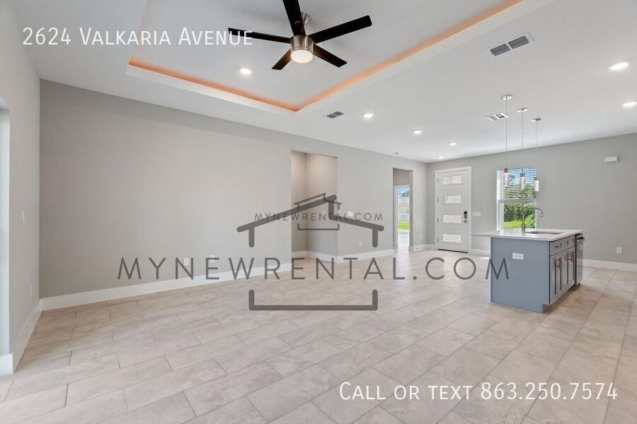 Building Photo - 2624 Valkaria Ave