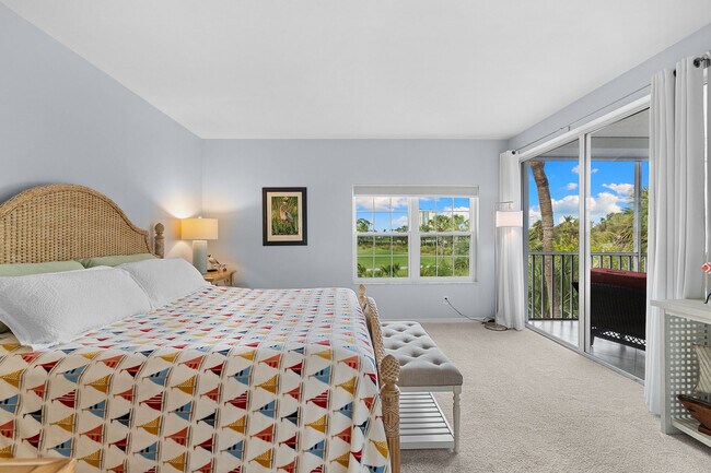 Building Photo - 4140 Bayhead Dr