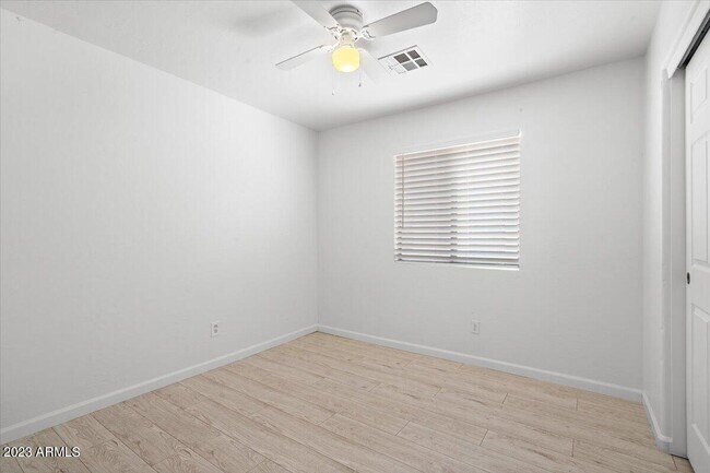 Building Photo - 14975 W Acapulco Ln