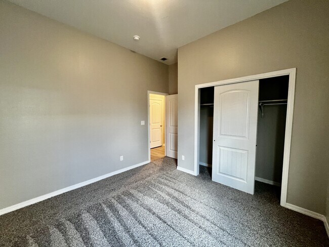 Building Photo - 11365 Hidalgo Dr