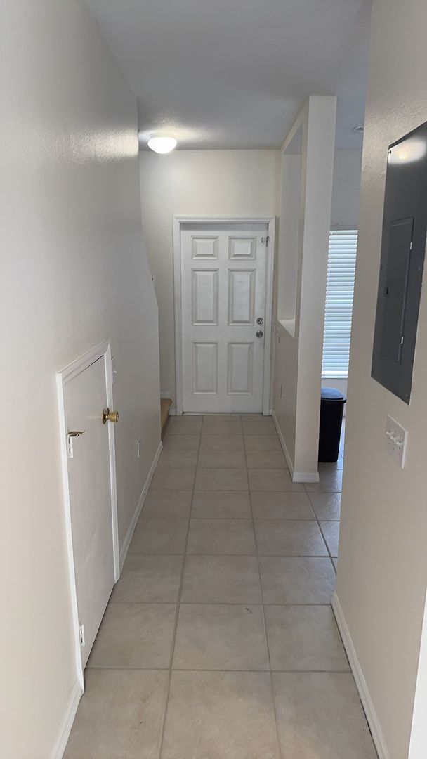 Building Photo - 8511 Trail Wind Dr