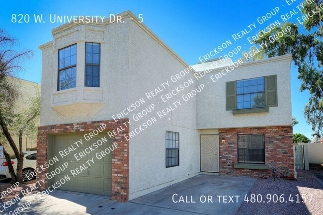 Building Photo - 820 W University Dr