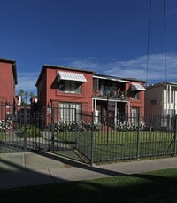 Building Photo - The Russell Avenue Apartments