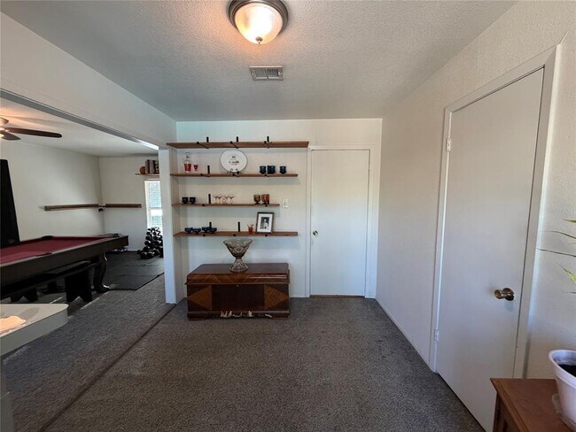 Building Photo - 2626 Baxter Dr