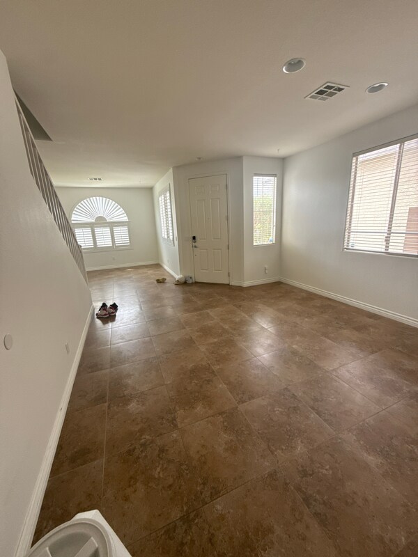 Building Photo - 1276 Corista Dr