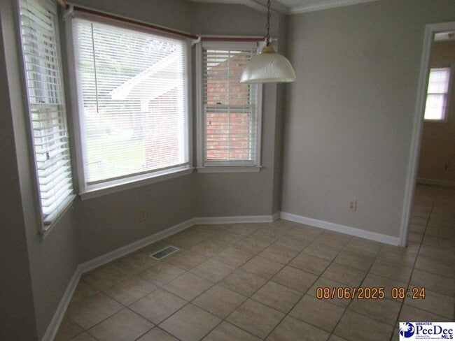 Building Photo - 509 Sidney Ave