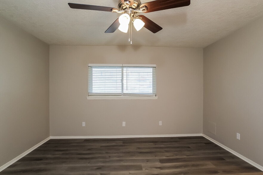 Building Photo - 2138 Pilgrims Point Dr