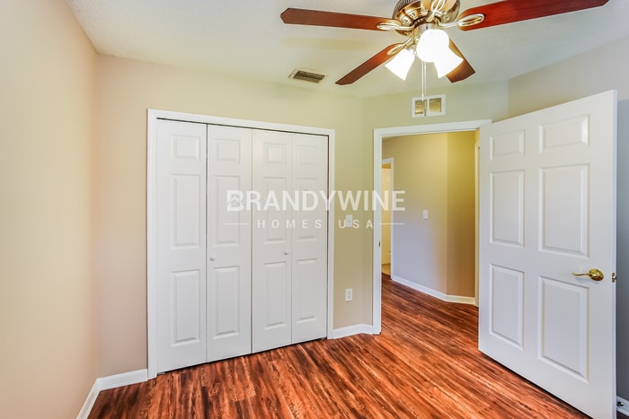 Building Photo - 1571 N Whitney St