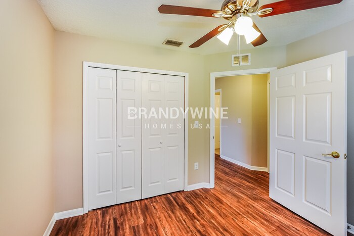 Building Photo - 1571 N Whitney St