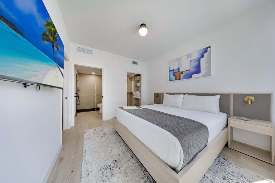 Building Photo - 36 NE 2nd St