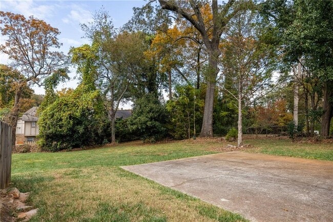 Building Photo - 5450 E Mountain St