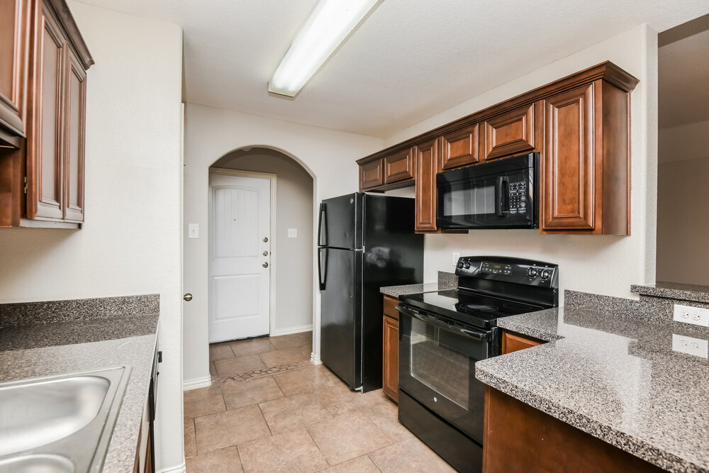 Building Photo - 7612 Hollow Point Dr