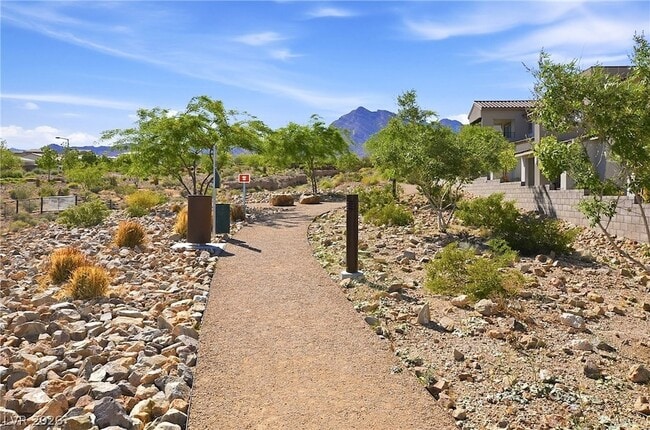 Building Photo - 11561 Cedar Shore Ave