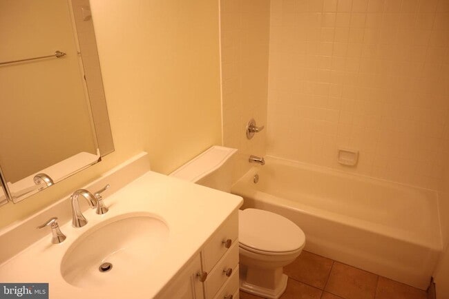 Building Photo - 9708 Whitley Park Pl