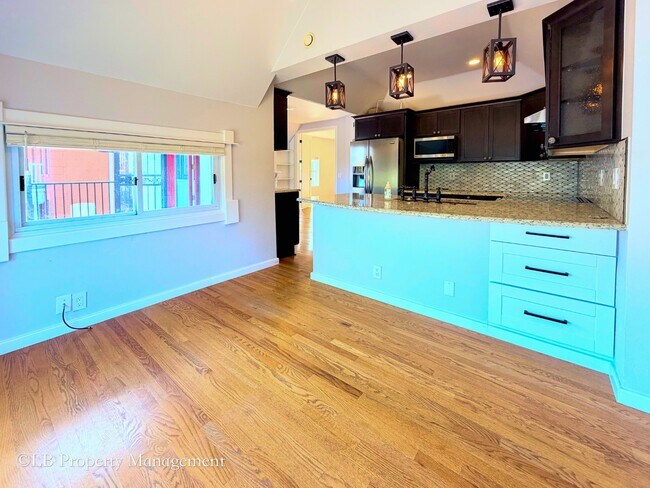 Building Photo - 1107 N Downing St