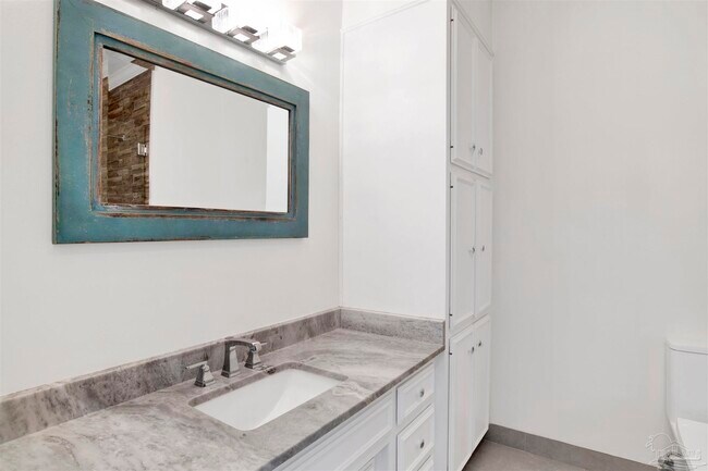 Building Photo - 3347 Chantarene Dr