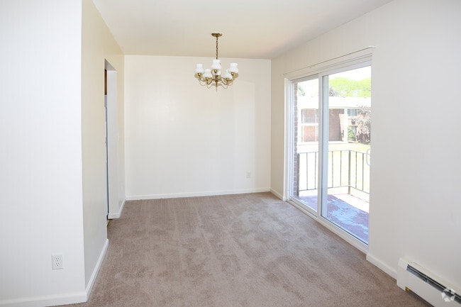 Dining Area - The Presidents Village