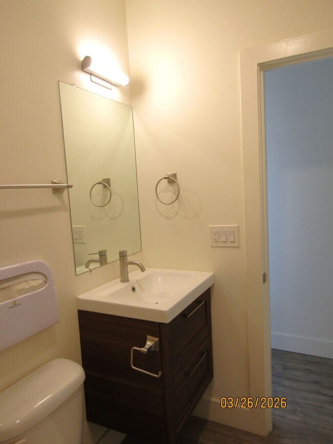 Building Photo - 6127 Old Redwood Hwy