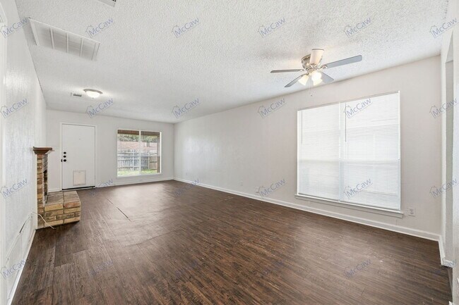 Building Photo - 2728 Westchester Dr