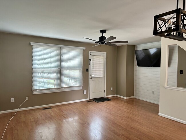 Building Photo - 149 Armerina Dr