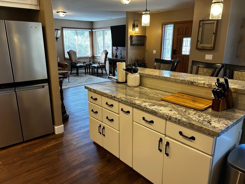 Building Photo - 2630 W Tall Oaks Ct