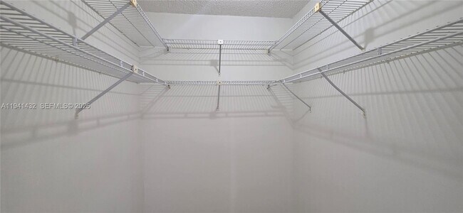 Building Photo - 15238 SW 58th Terrace