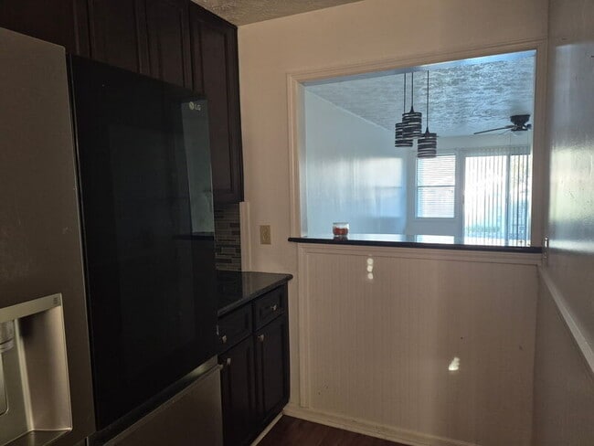 Building Photo - 1004 Brookhollow Dr