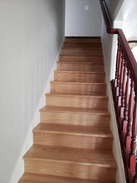 Stairs - 770 Hyacinth St