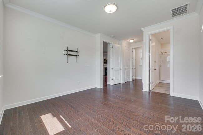 Building Photo - 421 Sandbar Pt