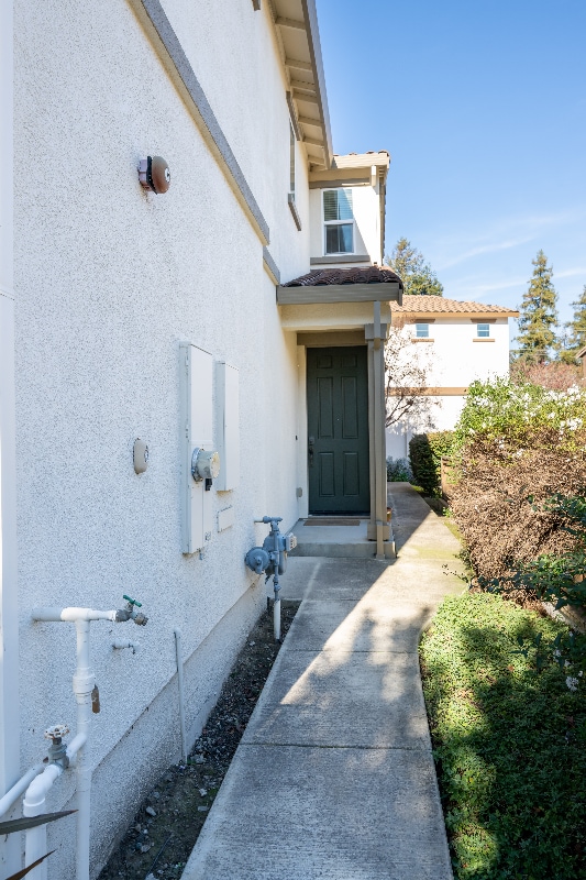 Building Photo - 859 Gary Lee King Common