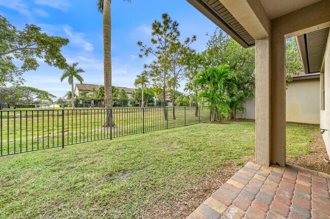 Building Photo - 8359 Hanoverian Dr