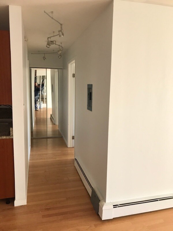 Building Photo - 920 Jonathon Ct