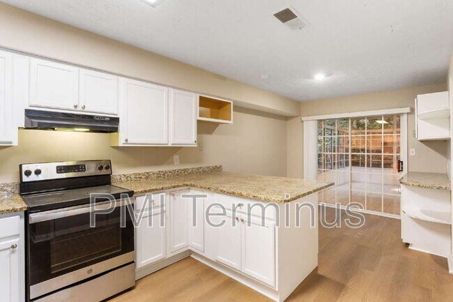 Building Photo - 2672 Moss Ln