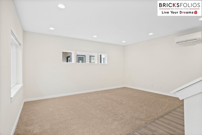 Building Photo - Discover Your Dream Home Near JBLM – No Worries About Vouchers or Deposits!