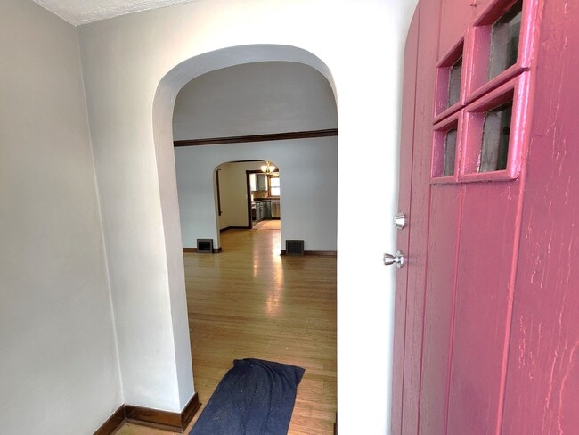 Building Photo - 365 Vandalia St