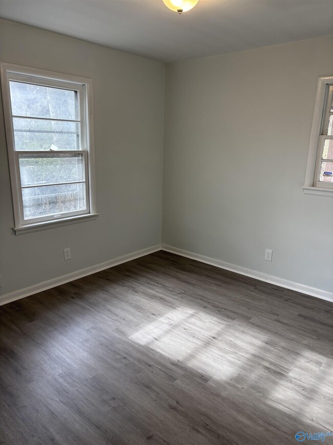 Building Photo - 3052 Boswell Dr NW