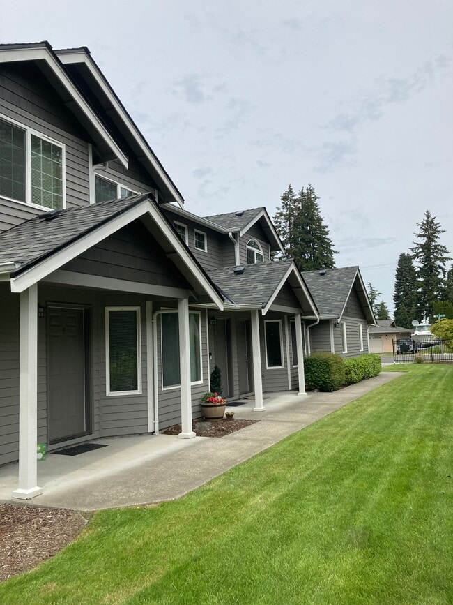 Building Photo - 620 27th Ave SE