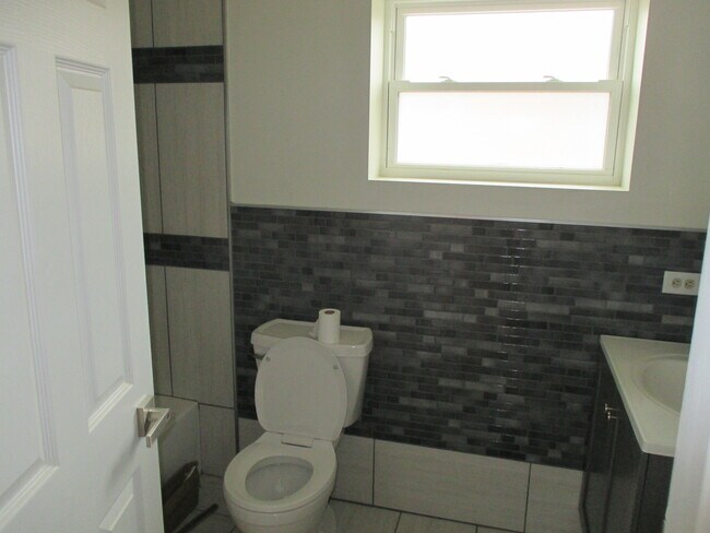 Building Photo - 12254 S McDaniels St