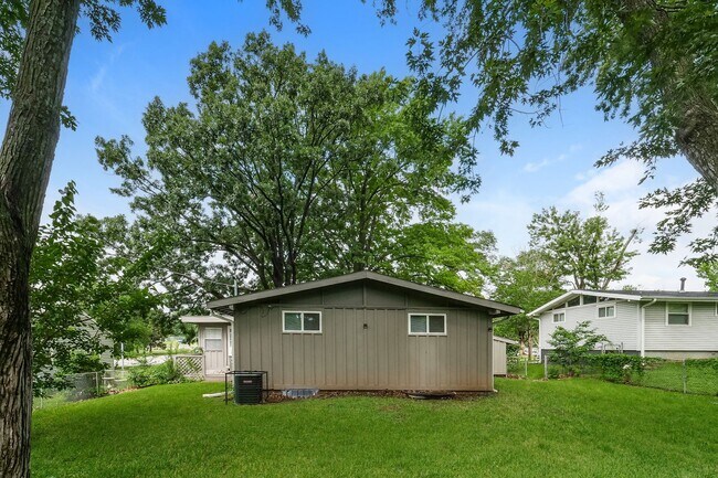 Building Photo - 4BR/2BA | Newly Renovated Single Family Home | 1-Car Garage Parking  | Fenced yard!