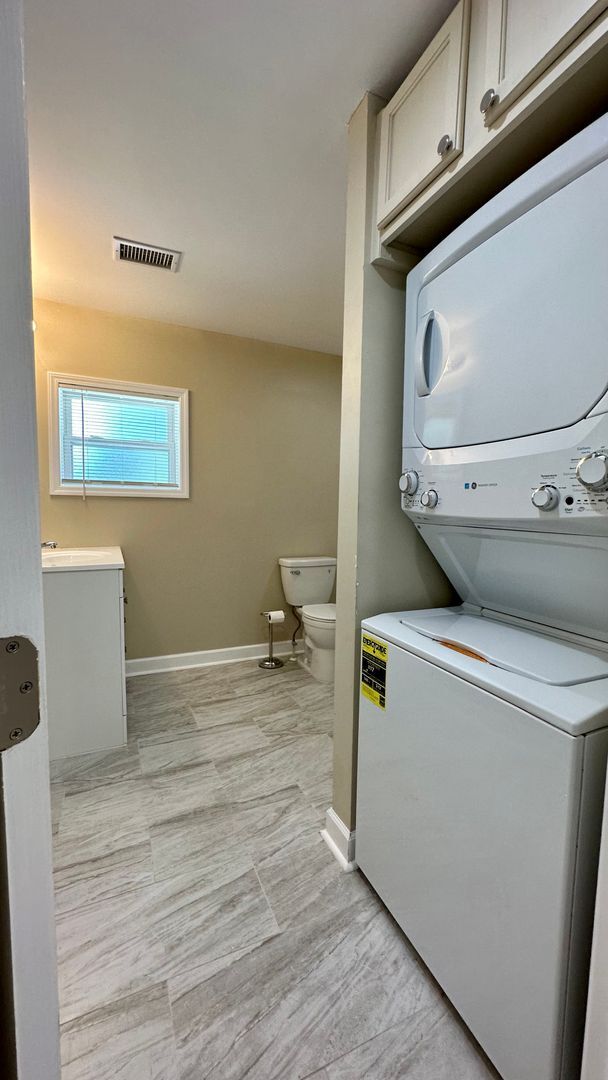 Building Photo - Charming Brand New 1 Bedroom 1 Bath Duplex