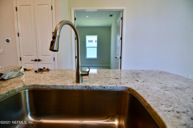 Building Photo - 538 Vista Lake Cir